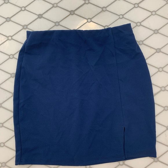 Two Piece set - Picture 3 of 4